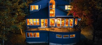 Spectacular Stowe Home for Fun Family Vacations! Eco friendly/ EV Charging!