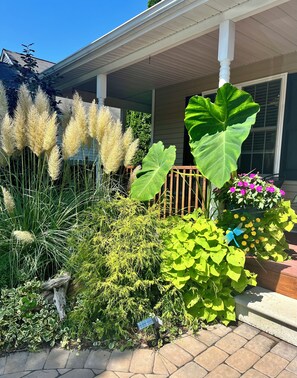 Exterior detail - OSPREY NEST- 5 star reviews• Secluded Cape May Escape• Gardens • Near Beaches (North Cape May)
