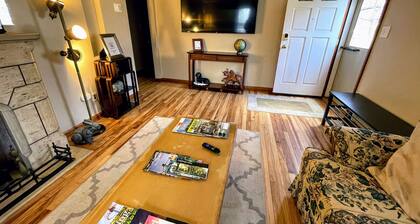 Söpö, kodikas, mukava ja lähellä kaikkea Cleveland!