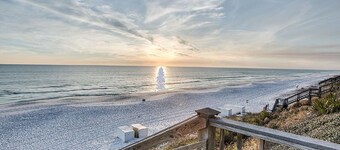 Heated Gulf Front Pool + Bikes! South of 30A, Steps to Beach, by Alys & Rosemary