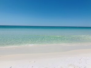 On the beach, sun-loungers, beach towels - 🏝️Updated Beach Townhome ~ Steps to the beach & pool with "Free Beach Service"🏖️ (Destin)