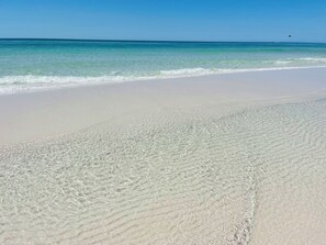On the beach, sun-loungers, beach towels - 🏝️Updated Beach Townhome ~ Steps to the beach & pool with "Free Beach Service"🏖️ (Destin)