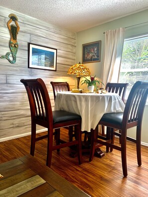 Dining - ♥️ SPECIAL-169 a night ! Pet Friendly ♥️ (Saint Augustine)