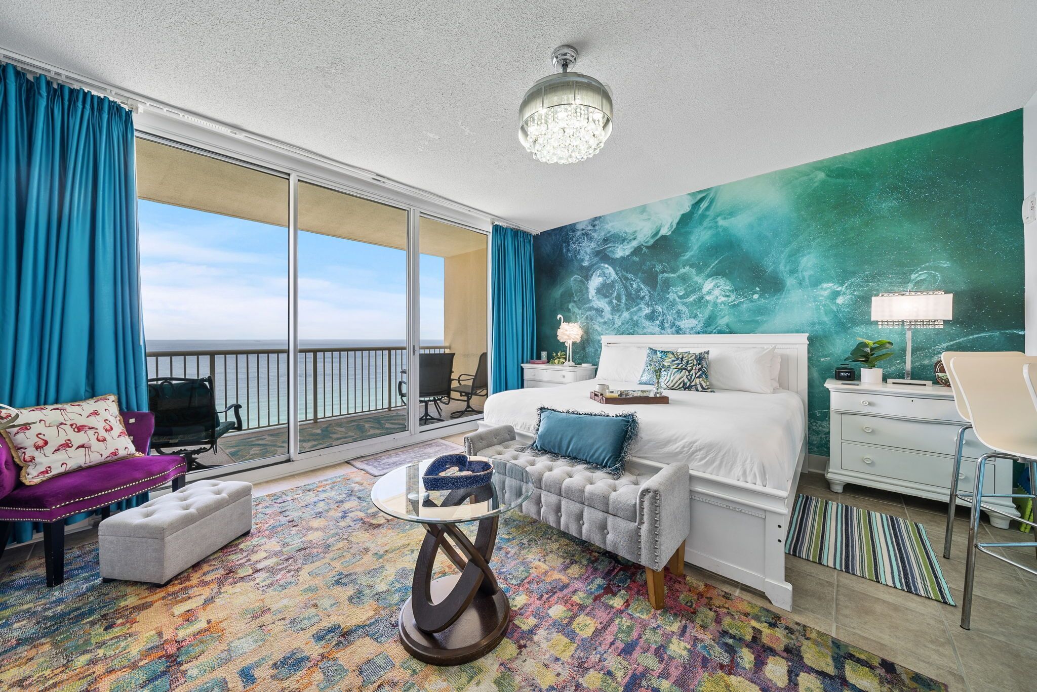 Silitysrauta/-lauta, ilmainen Wi-Fi, vuodevaatteet