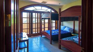 5 Schlafzimmer, BĂŒgeleisen/BĂŒgelbrett, WLAN