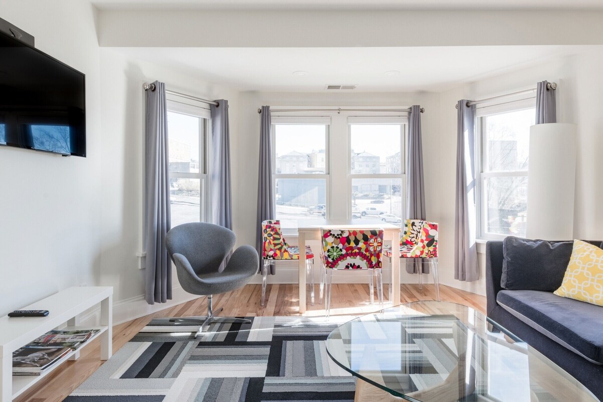 Explore Asheville at a Bright Pad with Pops of Rich Red King/Double 2 BD/1BA