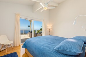 2 bedrooms, desk, iron/ironing board, travel crib