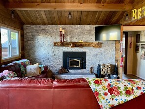 Smart TV, fireplace, video games, DVD player