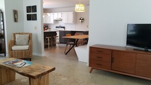 Interior - Renovated 3BR/2 BA Home in Summerville SC, Large Kitchen, Fenced In BackYard (Summerville)