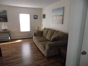 Smart TV, lareira, DVD player, pebolim
