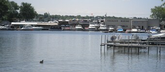 Amazing Lake View Cottage med spillrom for barn i alle aldre