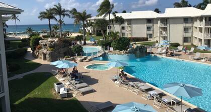 2 Schlafzimmer Strand und Poolblick! SMB