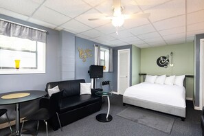 1 camera, ferro/asse da stiro, Wi-Fi, lenzuola