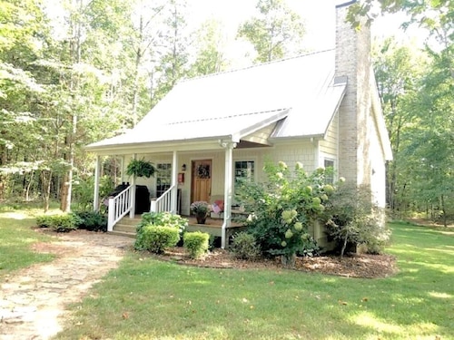 Private/cozy Cottage in Cookeville, TN