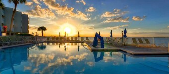 Sailport Escape 🌅 Near Bucs, Bolts & Beaches