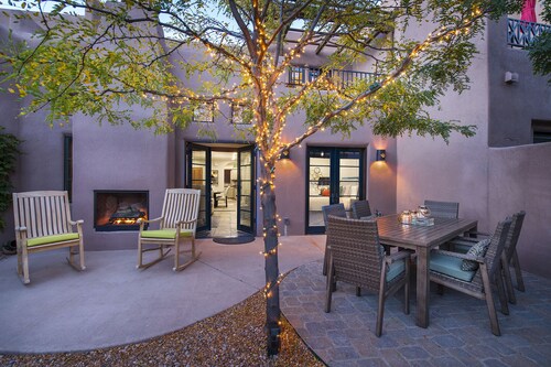 In The Heart Of Santa Fe, Walk to Everything Downtown, 3 Bed, 3 Bath Townhouse