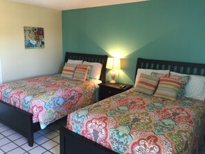 1 bedroom, iron/ironing board, free WiFi, bed sheets - Champagne Living - Beautiful PortA Condo Just Steps To The Beach!!! (Port Aransas)