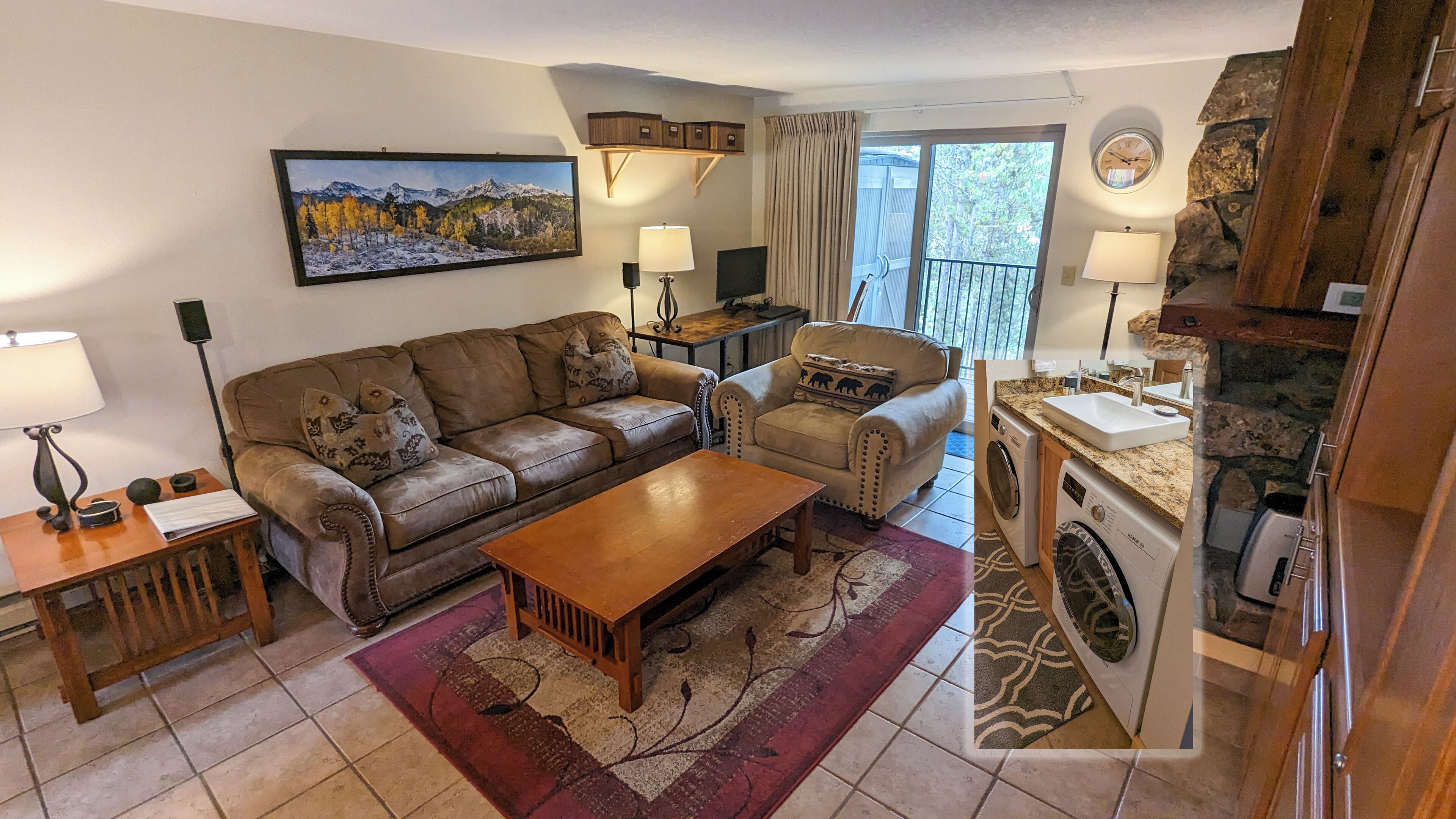 Fresh & clean platinum-rated condo.  Pool, spa, trails, close to town.
