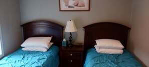3 bedrooms, free WiFi, bed sheets