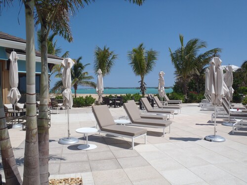 PROPRIÉTÉ OCEANFRONT AVEC BATEAU INCLUS!  DATES LIMITÉES RESTANTES!