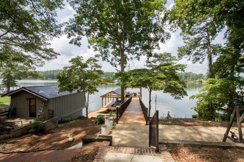 HUGE Logan Martin Lake House 