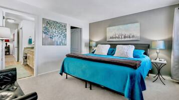 2 bedrooms, in-room safe, iron/ironing board, free WiFi