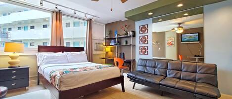 1 slaapkamer, een bureau, een strijkplank/strijkijzer, gratis wifi