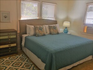 3 bedrooms, free WiFi, bed sheets - Private Oasis - 3bdrm Cottage on a Full Acre at Maui's Famous Keawakapu Beach (Kihei-Wailea)