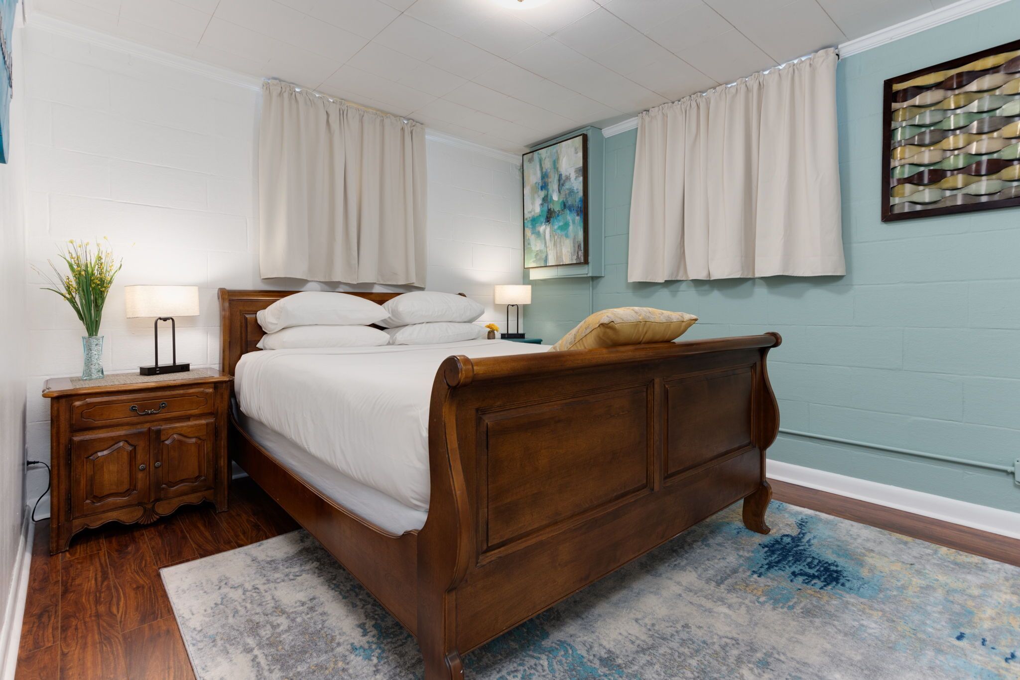 1 slaapkamer, een strijkplank/strijkijzer, gratis wifi, beddengoed