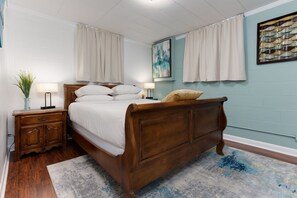 1 bedroom, iron/ironing board, free WiFi, bed sheets