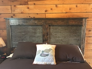 2 bedrooms, travel cot, free WiFi, bed sheets - Whispering Pines Guest Cabin At Georgetown Lake - Family & Pet Friendly, Hot Tub (Anaconda)