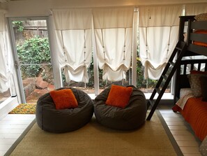 3 habitaciones, tabla de planchar con plancha y wifi gratis 