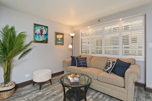 Televisión, estéreo y impresora 