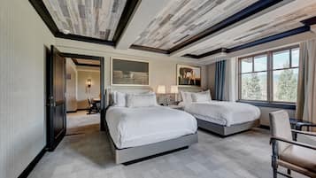 2 bedrooms, in-room safe, desk, iron/ironing board