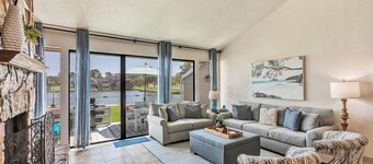 Lake Conroe WATERFRONT Updated 3BR Condo with Pools, Paddle Boards & Views