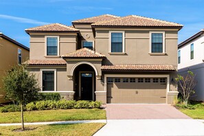 Exterior - The Serenity Estate! Sleeps 19 - Golf, DISNEY, Universal, & More! (Davenport)