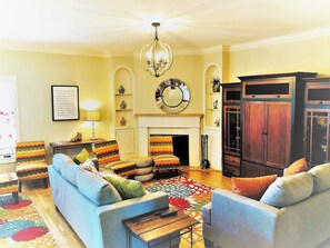 Smart TV, fireplace, video games, stereo