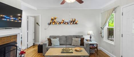 スマートテレビ、暖炉