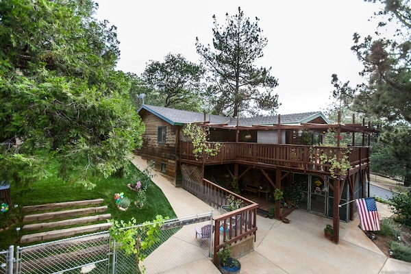 A view of this large house