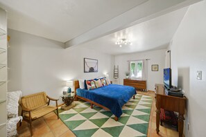 2 dormitorios, escritorio, tabla de planchar con plancha y wifi gratis