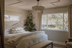 3 Schlafzimmer, Bügeleisen/Bügelbrett, Reisekinderbett, WLAN