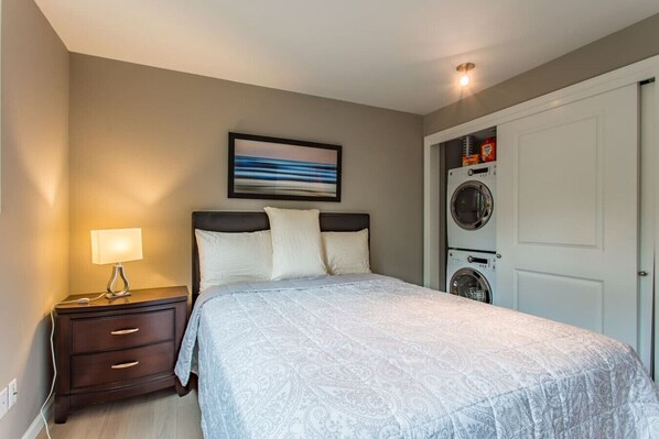 2 bedrooms, desk, iron/ironing board, free WiFi