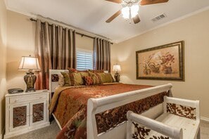 3 chambres, fer et planche à repasser, Wi-Fi gratuit, draps fournis