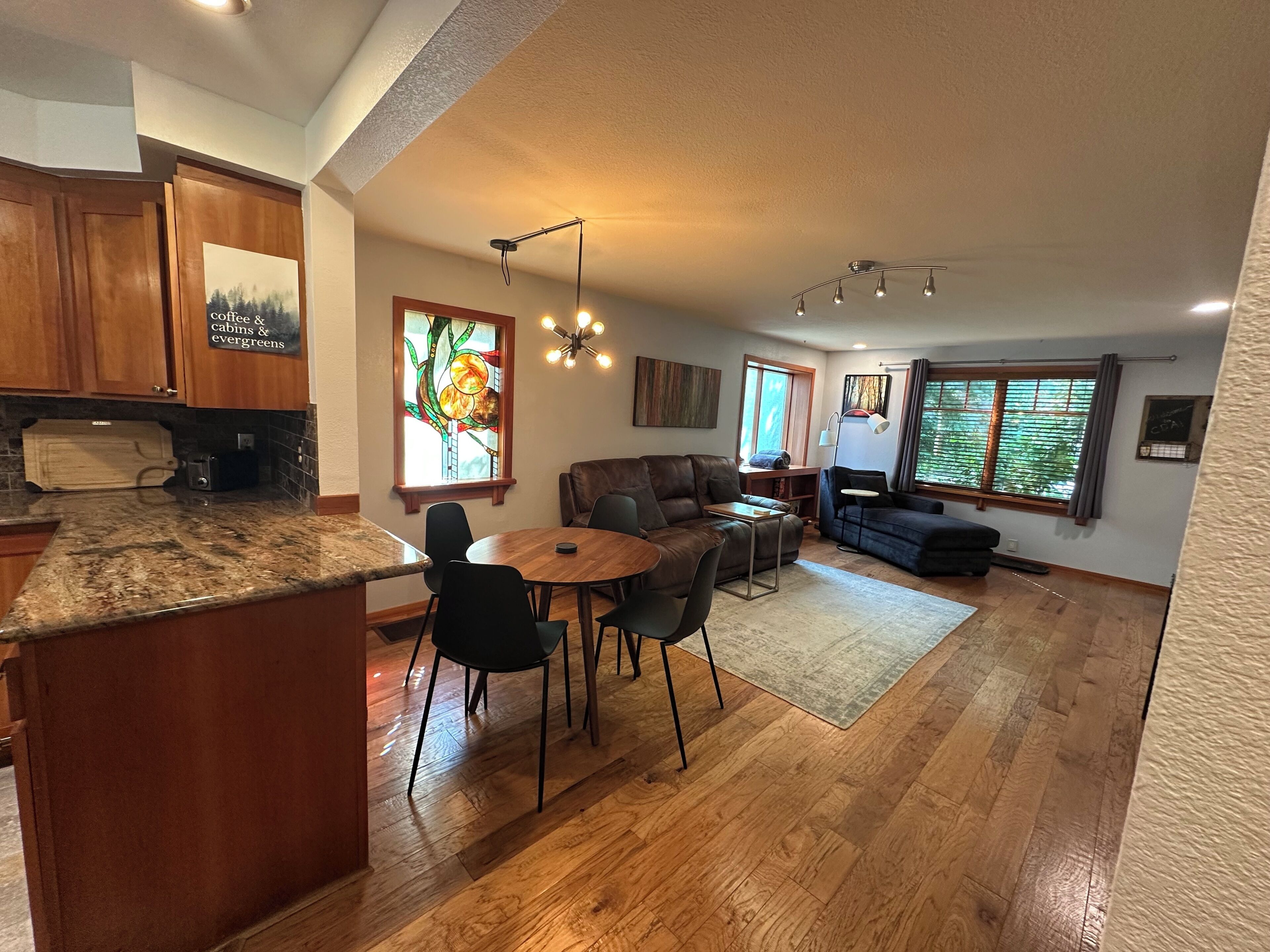 Smart TV, books, video library, stereo
