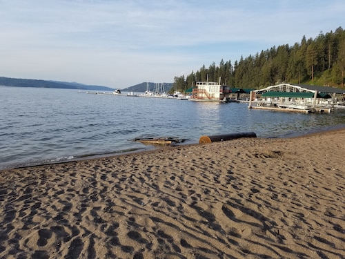 Modern and unique cottage in perfect downtown CDA location for a great getaway!