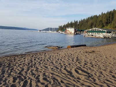 Modern and unique cottage in perfect downtown CDA location for a great getaway!