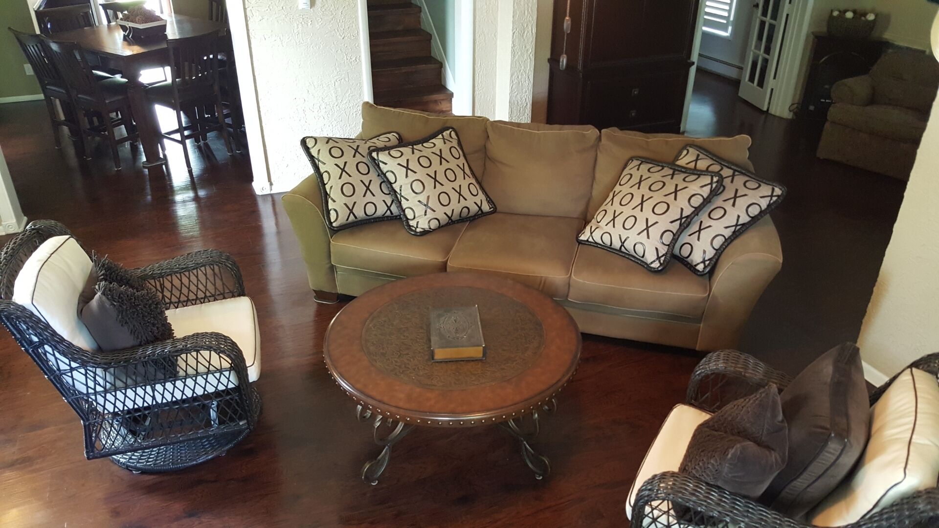 YELLOWSTONE HOUSE OF THE 3 BEARS,  2 Blocks to Downtown, Book Same Day 4bd/2bth