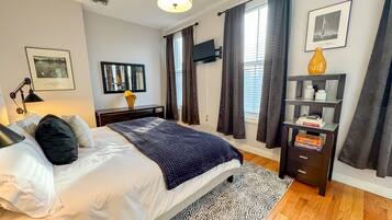 2 bedrooms, desk, iron/ironing board, travel cot