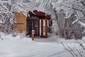 Exterior - Hot Tubs! National Parks Headquarters! Explore Teton Valley, ID & Jackson Hole! (Driggs)