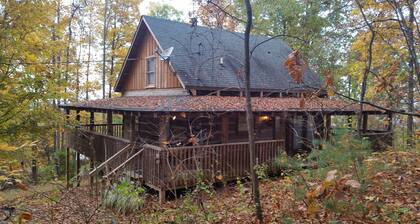 Cabin - Pigeon Forge - Great location - Secluded - Hot tub - Mountain views